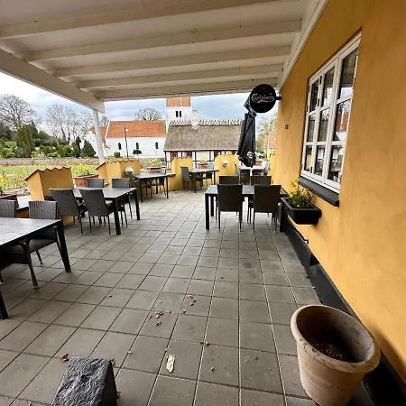 & Hotel