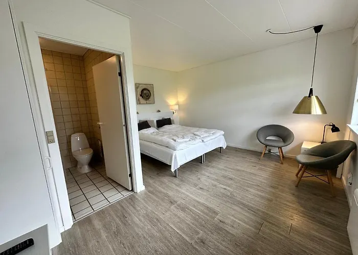 Otel & Oro