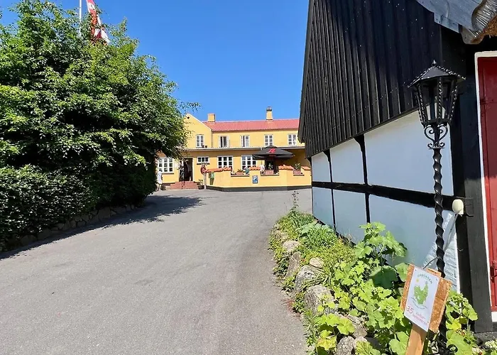 & Hotel